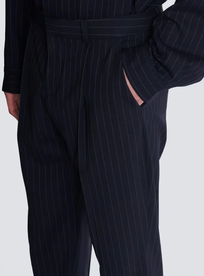 Pantaloni a gamba dritta in lana gessata Pantaloni a gamba dritta in lana gessata