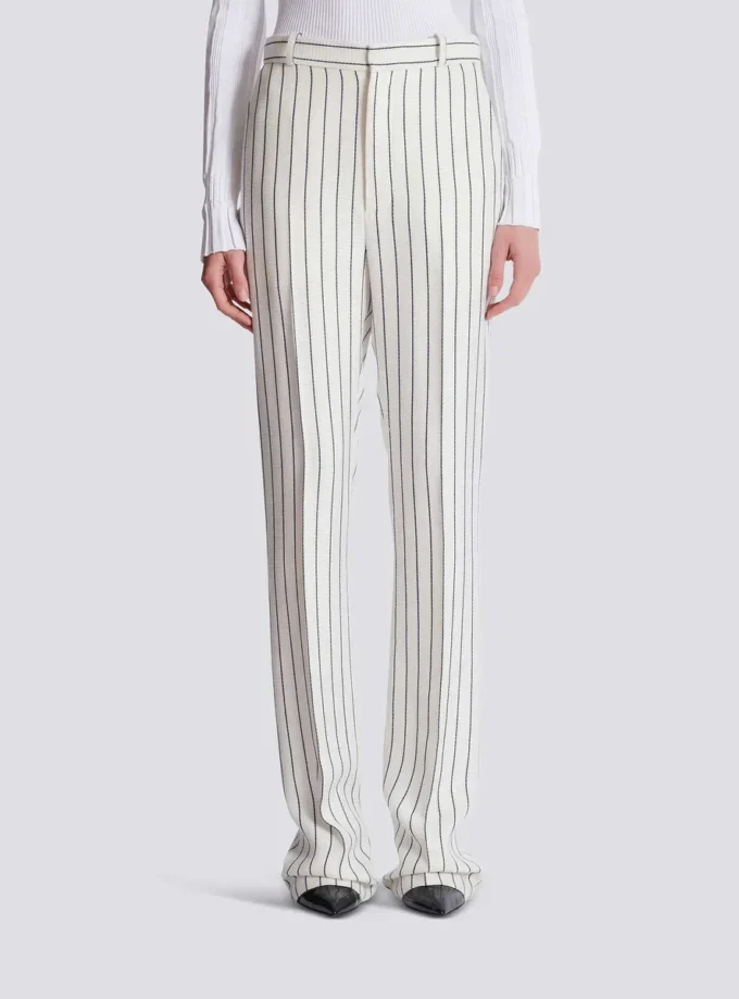 Pantaloni a righe sottili con gamba dritta