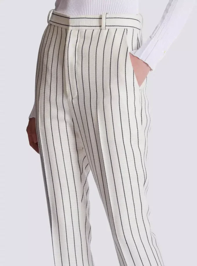 Pantaloni a righe sottili con gamba dritta