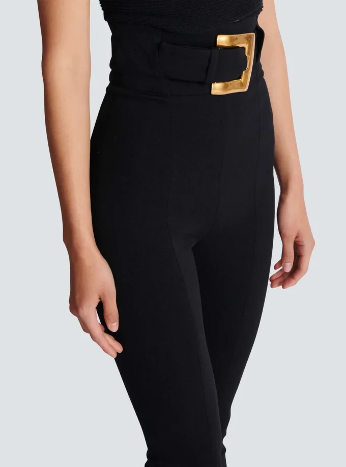 Pantaloni elasticizzati con cintura Pantaloni elasticizzati con cintura