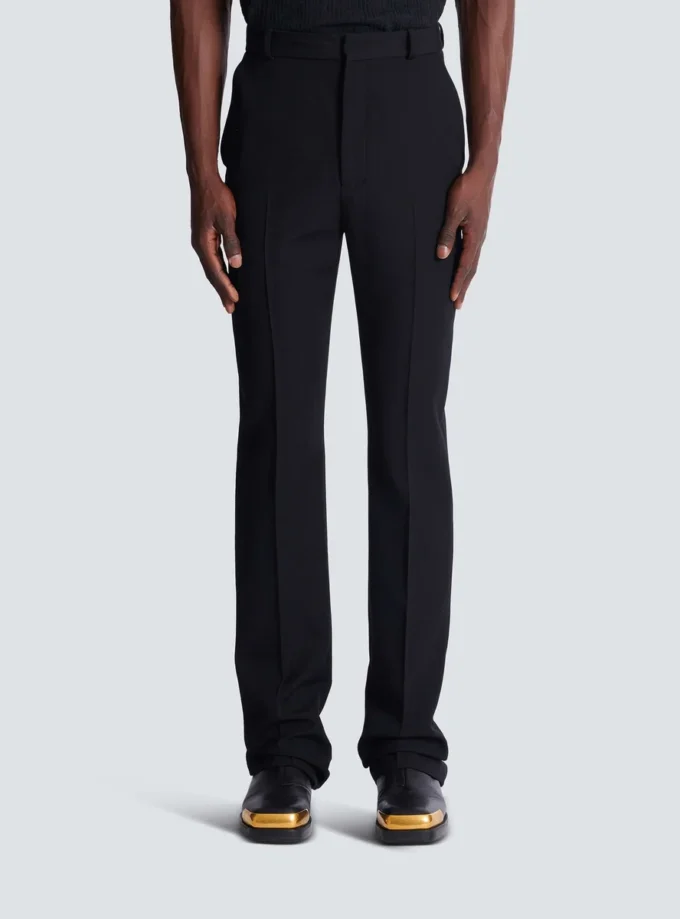 Pantaloni in lana con pinces Pantaloni in lana con pinces