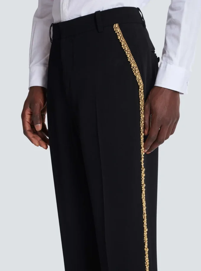 Pantaloni sartoriali dritti in crêpe ricamato Pantaloni sartoriali dritti in crêpe ricamato