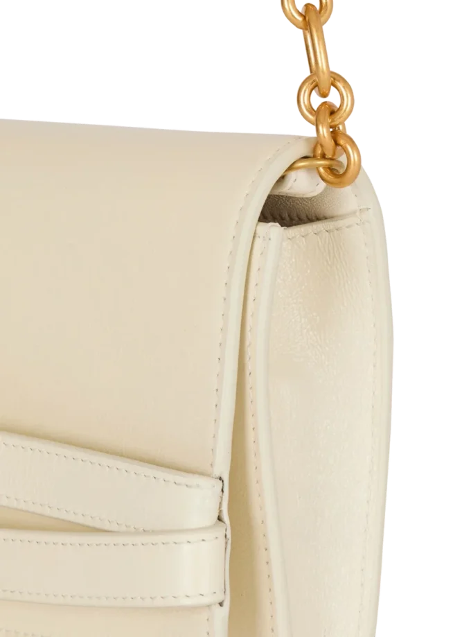 Portafoglio in pelle stropicciata con catena Shuffle Portafoglio in pelle stropicciata con catena Shuffle