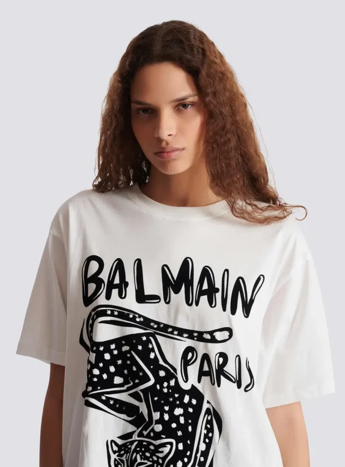 T-shirt a maniche corte con stampa leopardata T-shirt a maniche corte con stampa leopardata