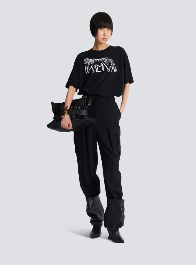 T-shirt con stampa leopardata T-shirt con stampa leopardata