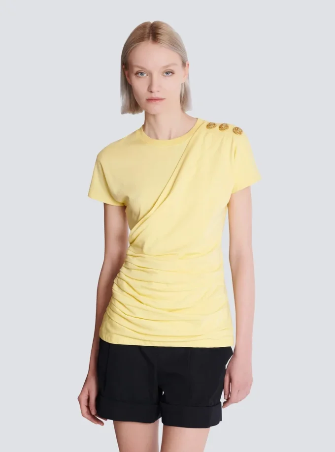 T-shirt drappeggiata con bottoni T-shirt drappeggiata con bottoni