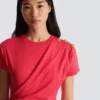 T-shirt drappeggiata con bottoni T-shirt drappeggiata con bottoni