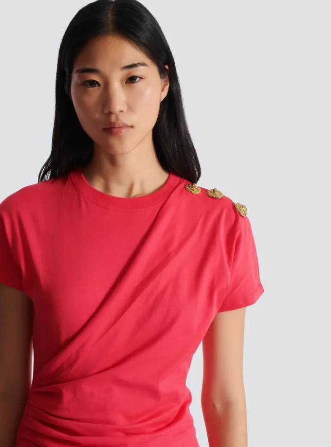 T-shirt drappeggiata con bottoni T-shirt drappeggiata con bottoni