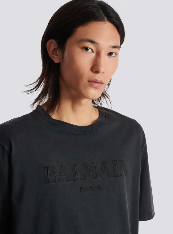 T-shirt vintage ricamata Balmain T-shirt vintage ricamata Balmain