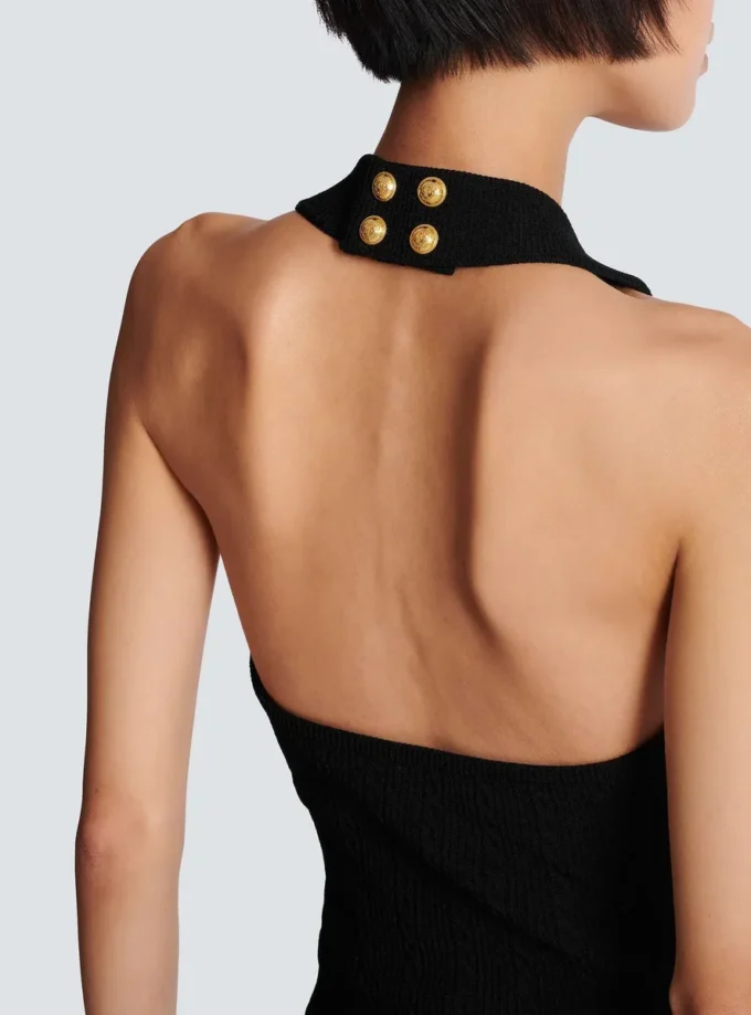 Top con scollo all’americana e lavorazione a trecce Top con scollo all’americana e lavorazione a trecce