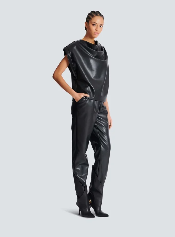 Top drappeggiato in ecopelle Top drappeggiato in ecopelle