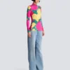 Top stampato con collo alto