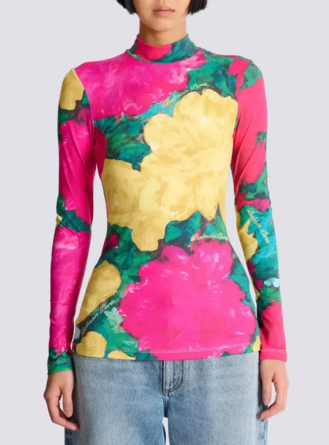 Top stampato con collo alto