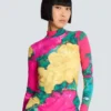 Top stampato con collo alto